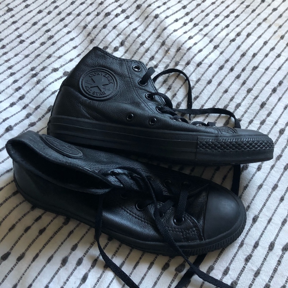 All Black Leather Hi-Top converse
